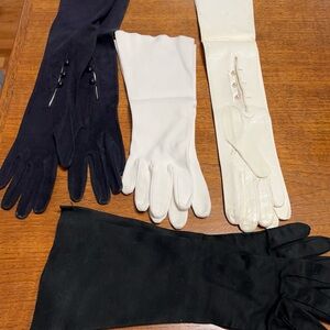 4 Pairs of gloves SOLD